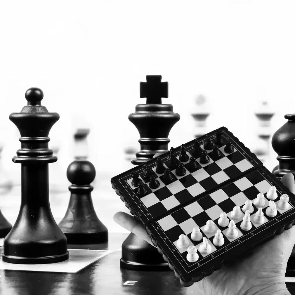 1Pc Mini Magnetic  Chess Set   - đánh giá và giá Board Game Pdf