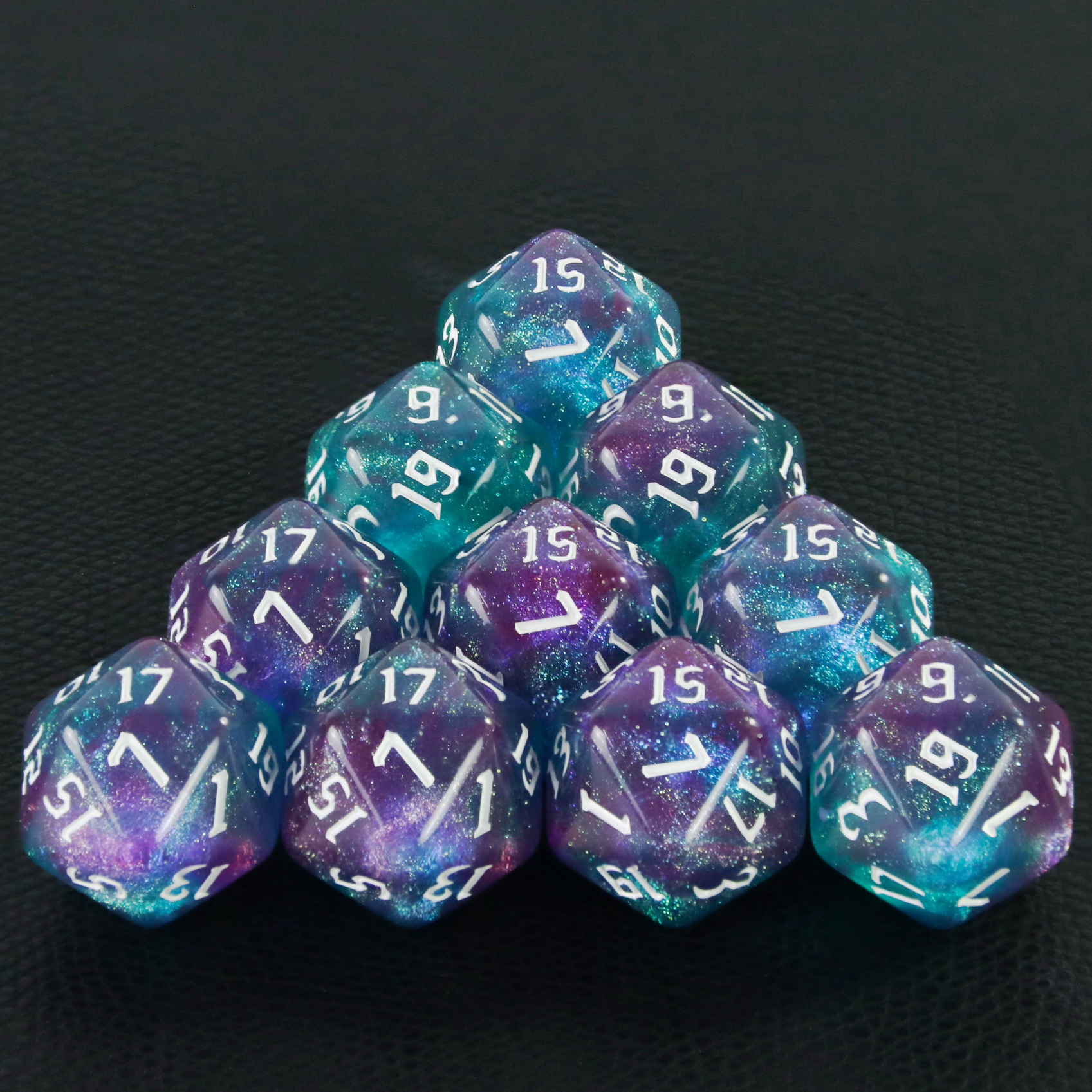 Assorted Color D20 Polyhedral  - đánh giá và giá Board Game Pandemic