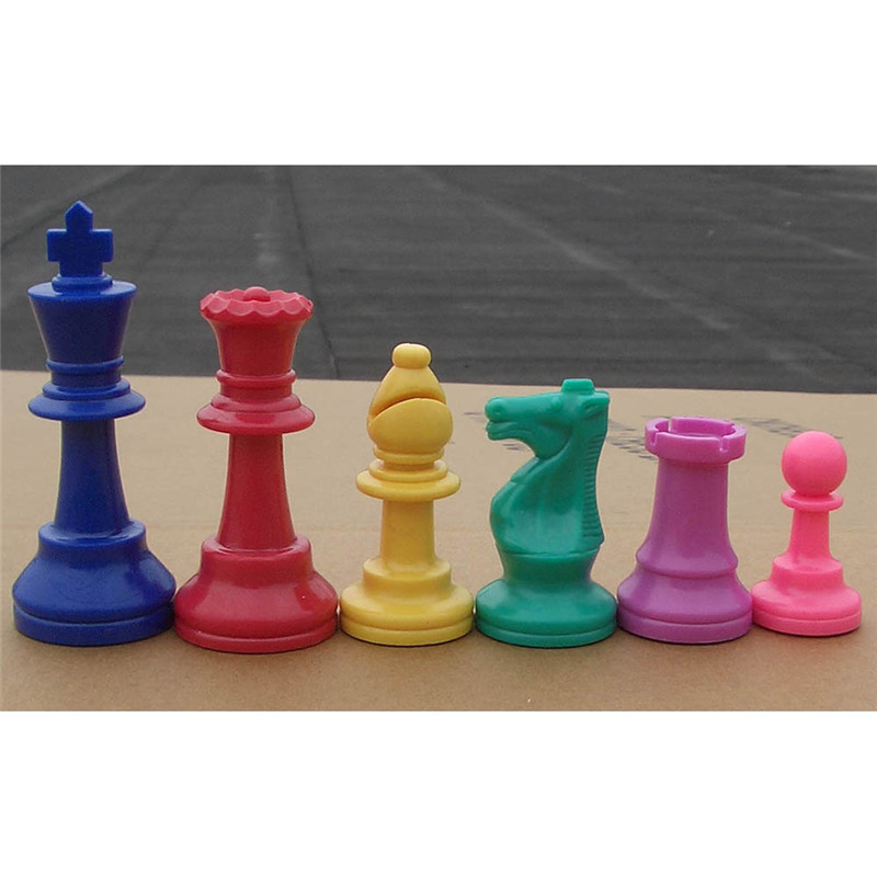 Colorful Plastic Chess Pieces  - đánh giá và giá Board Game Queen
